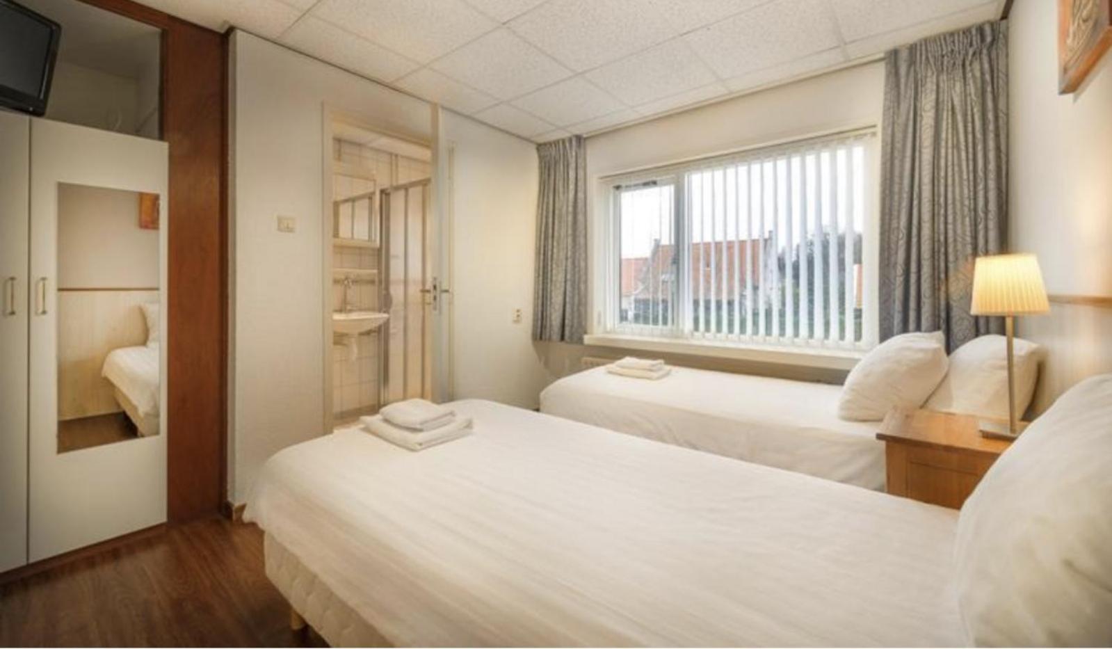 Hotel-Pension Ouddorp Ruang foto