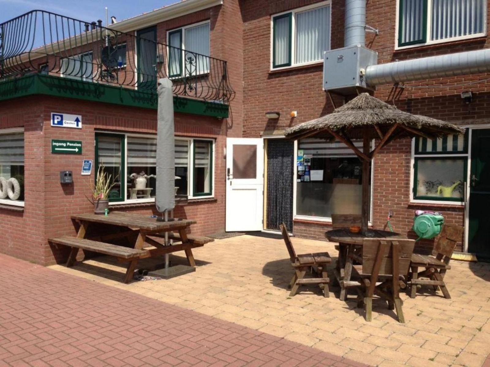 Hotel-Pension Ouddorp Bagian luar foto
